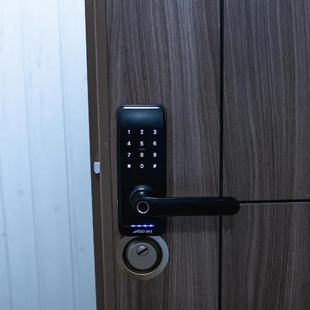 아파트 луксозен в модерна сграда -молимаркс делукс