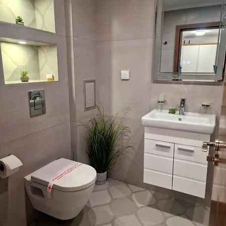 아파트 луксозен в модерна сграда -молимаркс делукс 부르가스